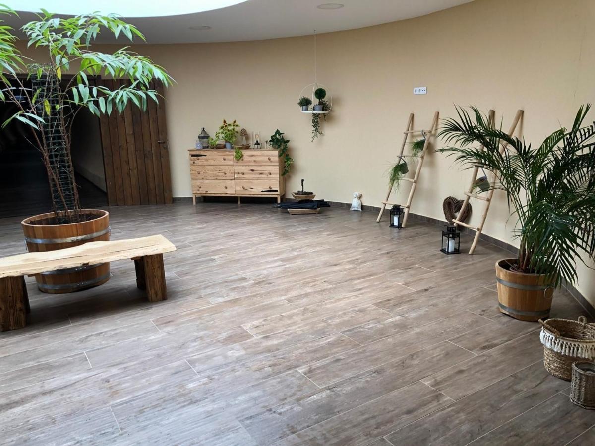 Bucka-Lak Aparthotel Szabolcsveresmart ภายนอก รูปภาพ