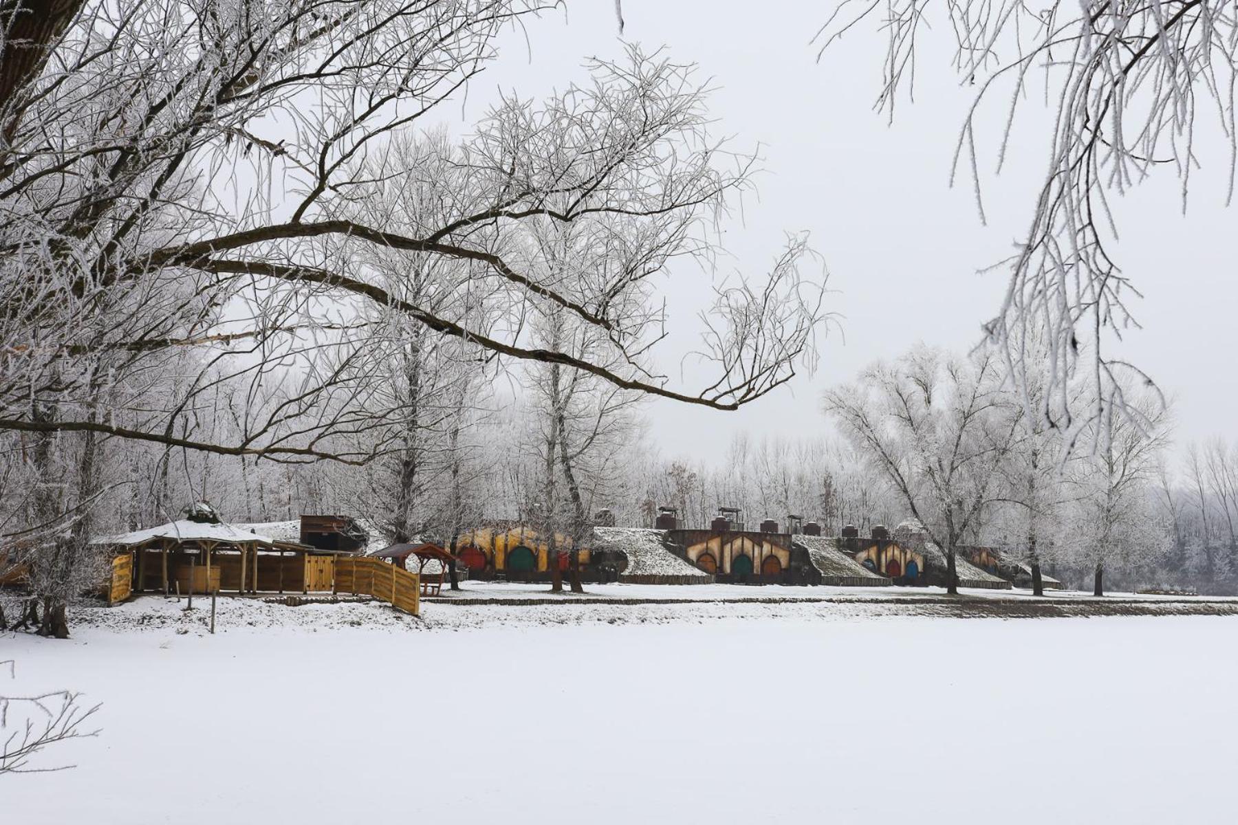 Bucka-Lak Aparthotel Szabolcsveresmart ภายนอก รูปภาพ